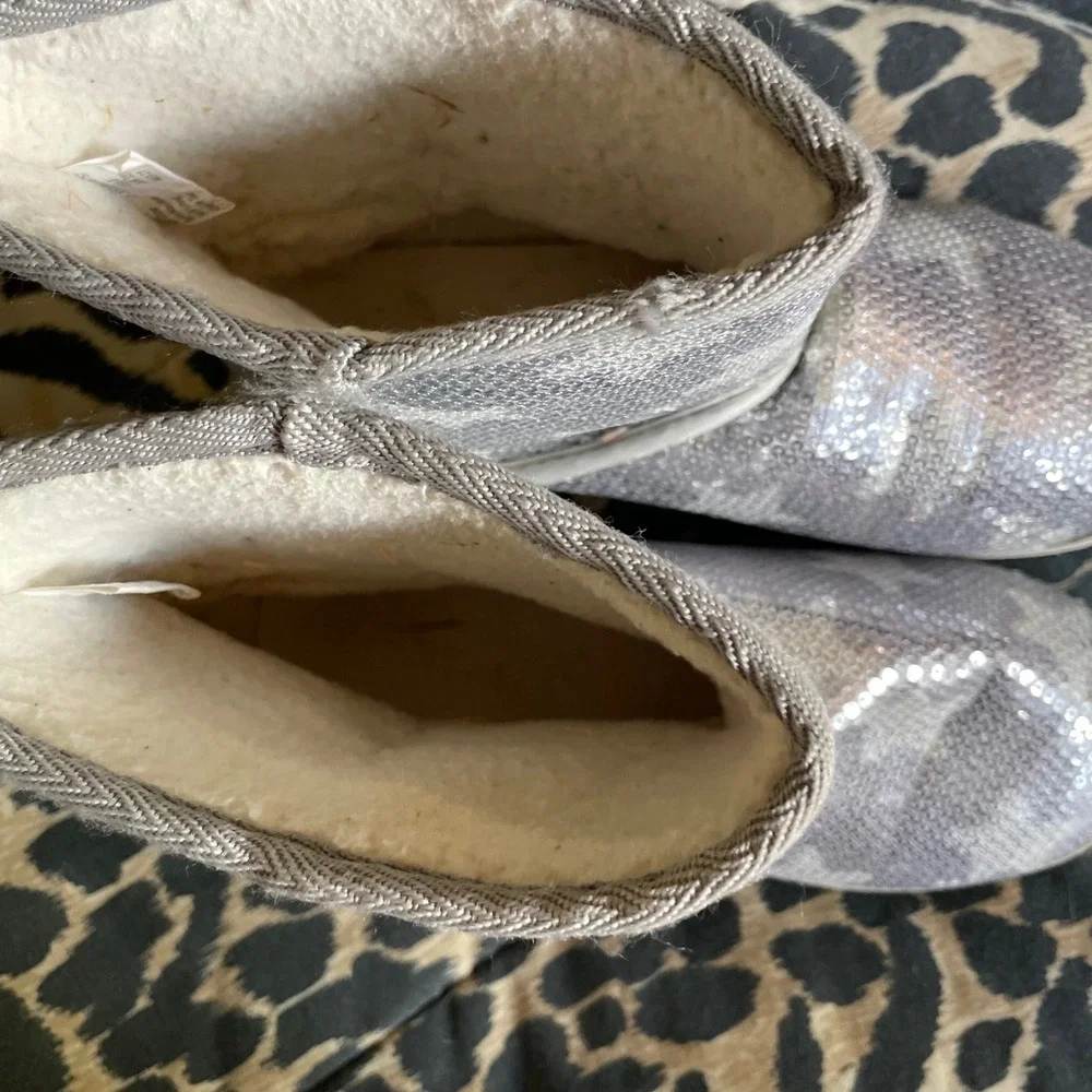 Girls Silver Sequin Boots, Sparkly‎ Winter Boots, Toddler Kids Size 2